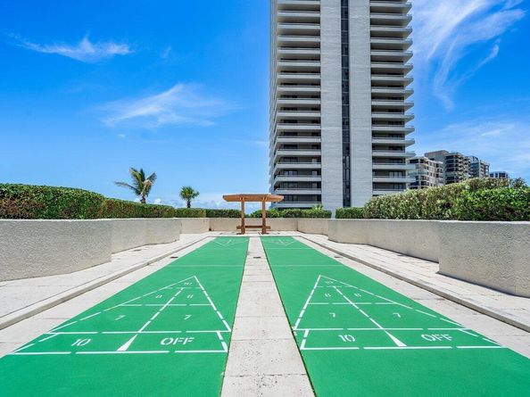 5540 N Ocean Drive 1c, Singer Island FL 33404
