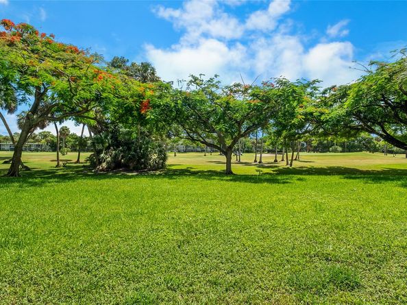 806 Cypress Grove Ln 107, Pompano Beach FL 33069