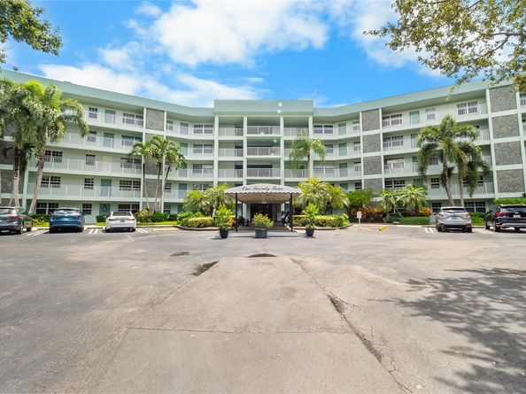 806 Cypress Grove Ln 107, Pompano Beach FL 33069