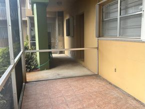 411 S Crescent Dr 104, Hollywood FL 33021