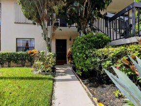 7214 Golf Colony Court 101, Lake Worth FL 33467