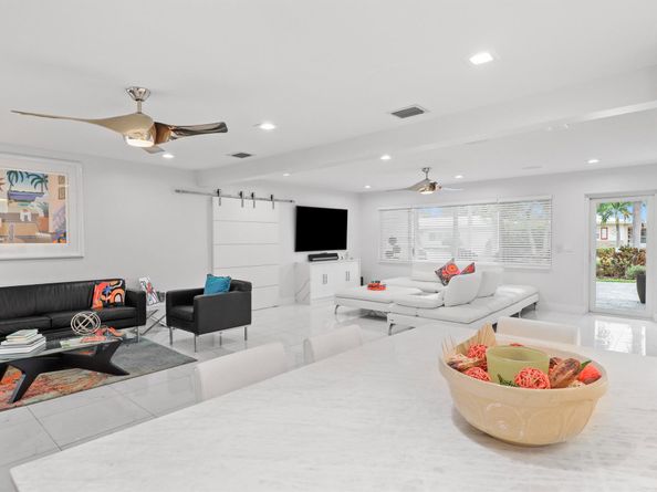 337 Cascade Lane, Palm Beach Shores FL 33404