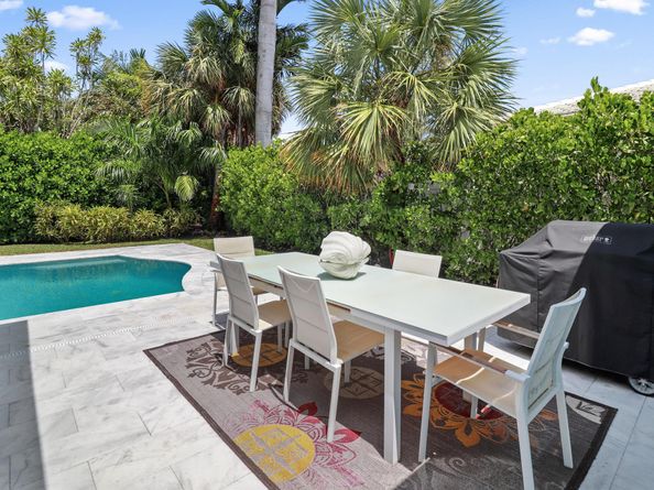 337 Cascade Lane, Palm Beach Shores FL 33404