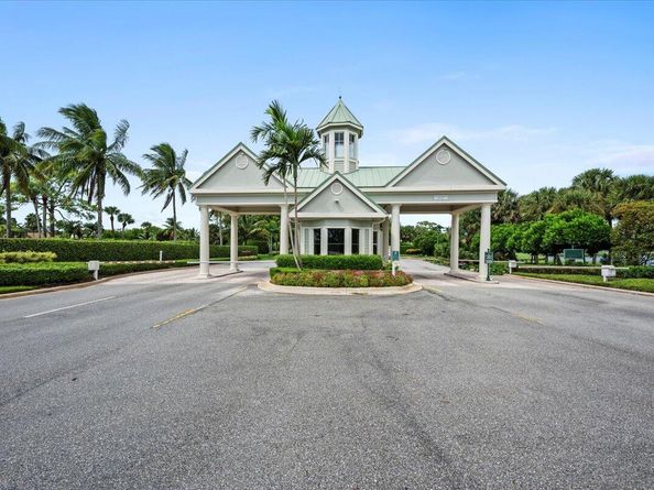 7899 Preserve Drive, West Palm Beach FL 33412