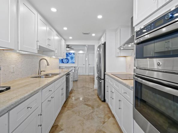 3546 S Ocean Boulevard 501, South Palm Beach FL 33480