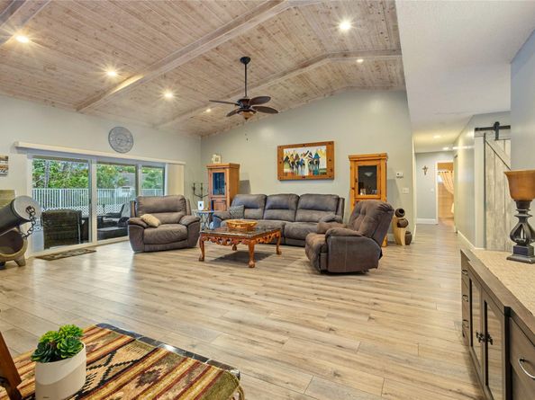 7626 NW 87th Ave, Tamarac FL 33321