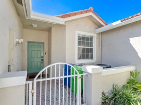 7520 S Aragon Blvd 2, Sunrise FL 33313