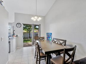 7520 S Aragon Blvd 2, Sunrise FL 33313