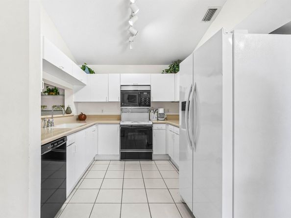 7401 Hearth Stone Avenue, Boynton Beach FL 33472
