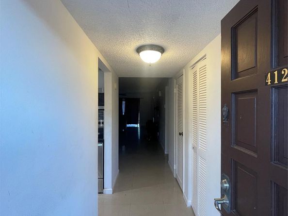 6300 S Falls Circle Dr 412, Lauderhill FL 33319