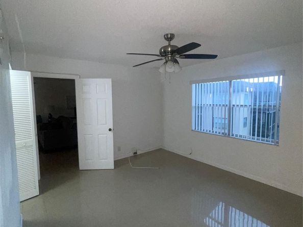 6300 S Falls Circle Dr 412, Lauderhill FL 33319