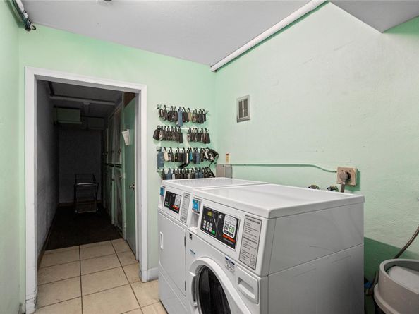 2900 NE 30th St G1, Fort Lauderdale FL 33306