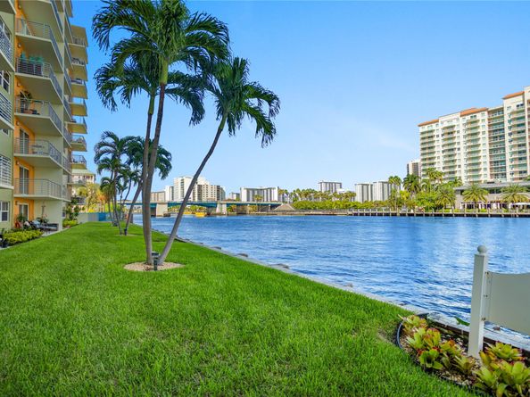 2900 NE 30th St G1, Fort Lauderdale FL 33306