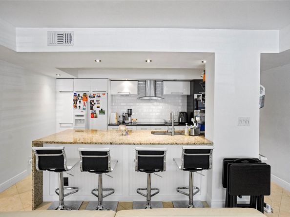 2900 NE 30th St G1, Fort Lauderdale FL 33306