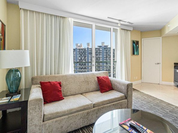 2670 E Sunrise Boulevard 1202, Fort Lauderdale FL 33304