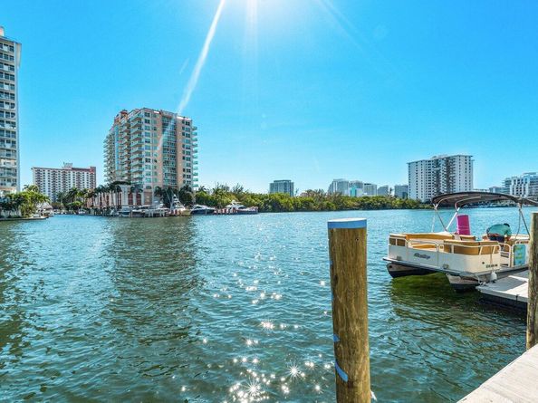 2670 E Sunrise Boulevard 1202, Fort Lauderdale FL 33304