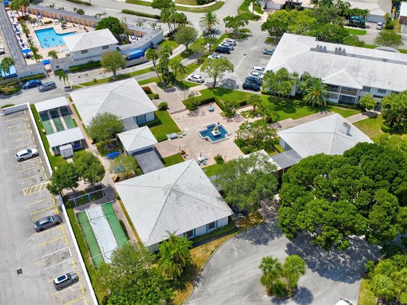 2270 NE 68th Street 1927, Fort Lauderdale FL 33308