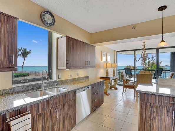 5380 N Ocean Drive 2I, Singer Island FL 33404