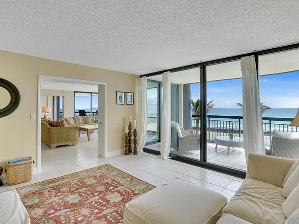 5380 N Ocean Drive 2I, Singer Island FL 33404