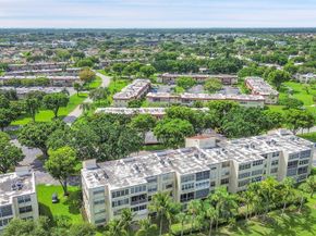 23 Abbey Ln 202, Delray Beach FL 33446