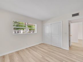 23 Abbey Ln 202, Delray Beach FL 33446