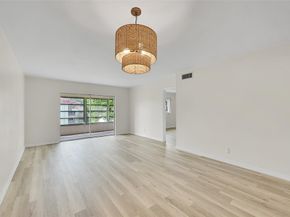 23 Abbey Ln 202, Delray Beach FL 33446
