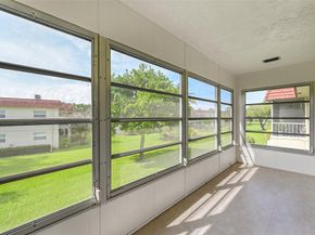 23 Abbey Ln 202, Delray Beach FL 33446