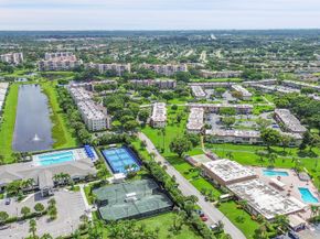 23 Abbey Ln 202, Delray Beach FL 33446