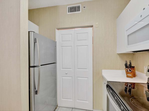 11740 Saint Andrews Place 206, Wellington FL 33414