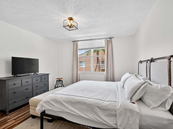11740 Saint Andrews Place 206, Wellington FL 33414
