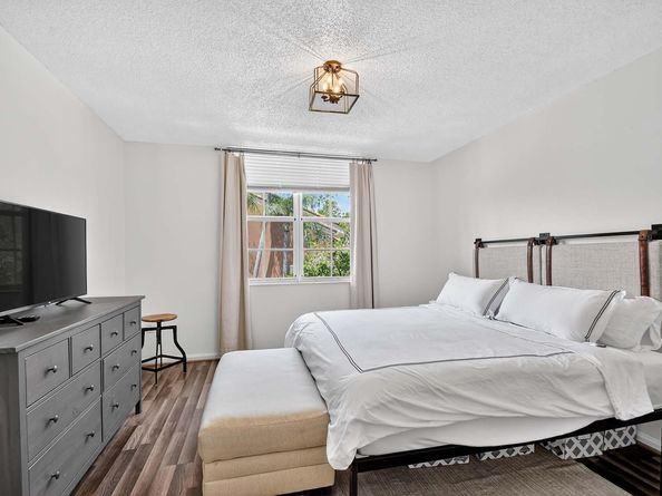 11740 Saint Andrews Place 206, Wellington FL 33414
