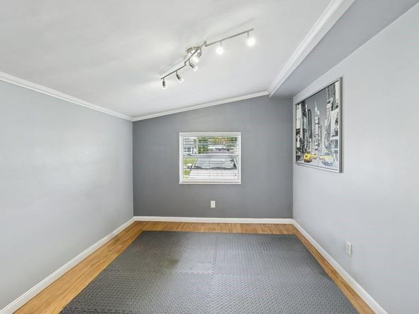 5901 NE 2nd Ter, Oakland Park FL 33334