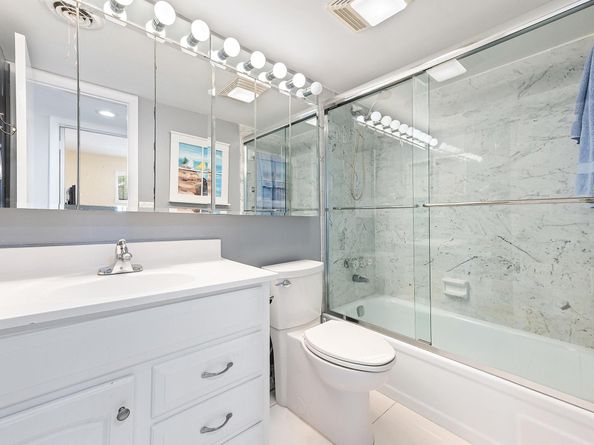 9423 S Hollybrook Lake Dr 309, Pembroke Pines FL 33025