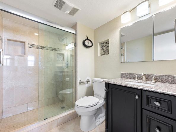 9423 S Hollybrook Lake Dr 309, Pembroke Pines FL 33025