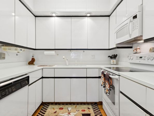 50 East Road 11f, Delray Beach FL 33483