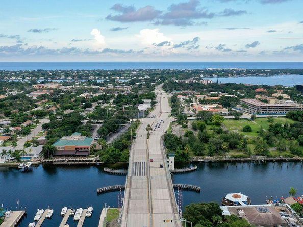 1883 Smith Drive, North Palm Beach FL 33408