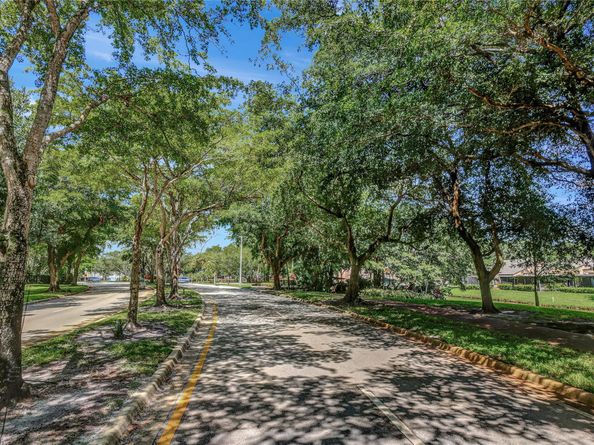 9963 NW 2nd Ct, Plantation FL 33324