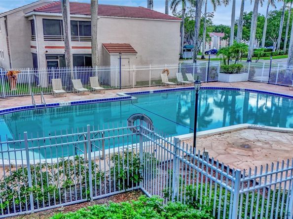 9963 NW 2nd Ct, Plantation FL 33324