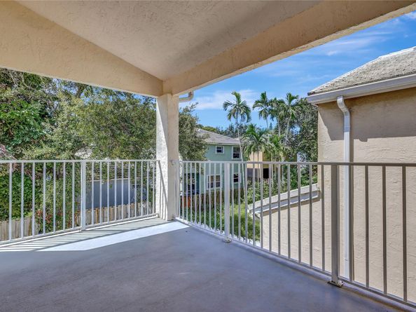 9963 NW 2nd Ct, Plantation FL 33324