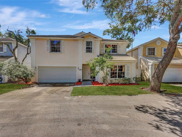 9963 NW 2nd Ct, Plantation FL 33324
