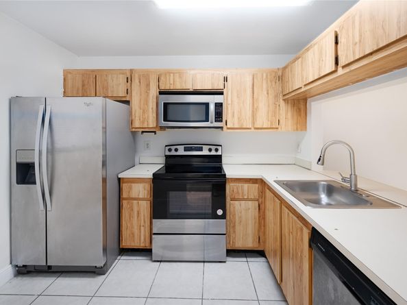 15805 W Waterside Cir 106, Sunrise FL 33326