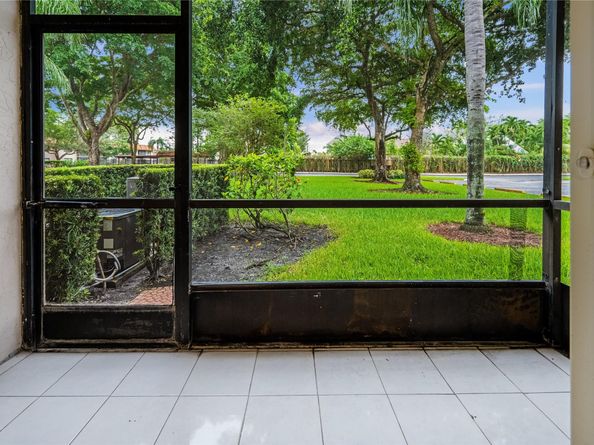 15805 W Waterside Cir 106, Sunrise FL 33326