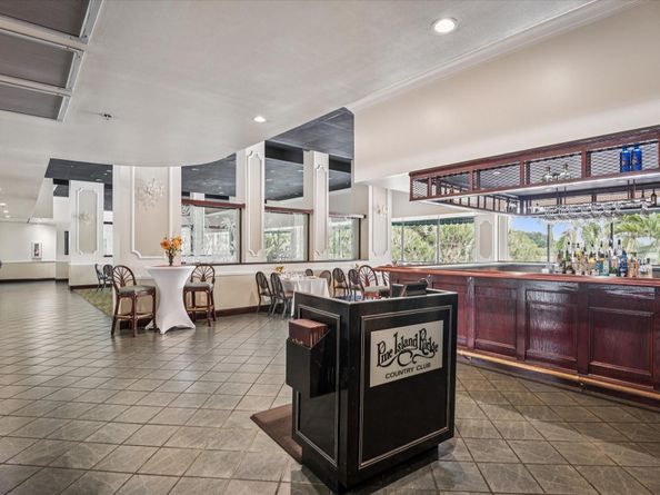 1502 Whitehall Dr 201, Davie FL 33324
