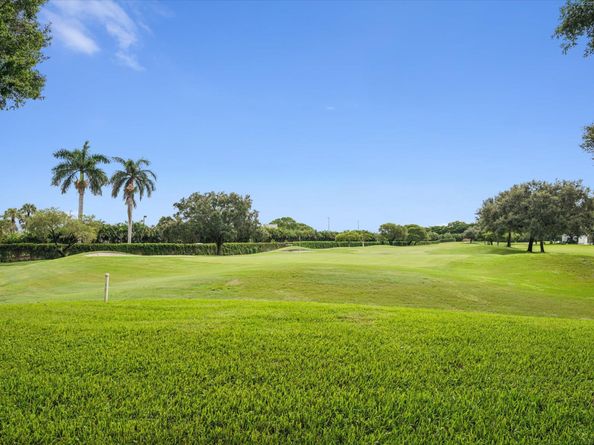 1502 Whitehall Dr 201, Davie FL 33324