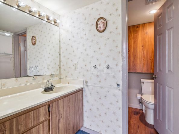 1502 Whitehall Dr 201, Davie FL 33324