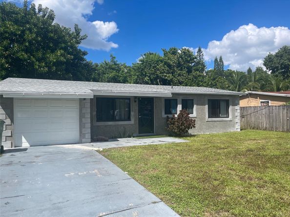 6361 NW 27th St, Margate FL 33063