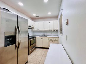 89 Canterbury D, West Palm Beach FL 33417