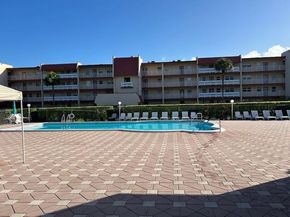 1000 Country Club Drive 403, Margate FL 33063