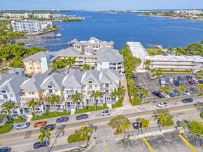 305 E Ocean Avenue Th7, Lantana FL 33462