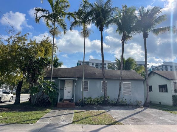 2000 Polk St, Hollywood FL 33020